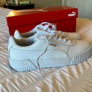 Puma Carina Sneakers